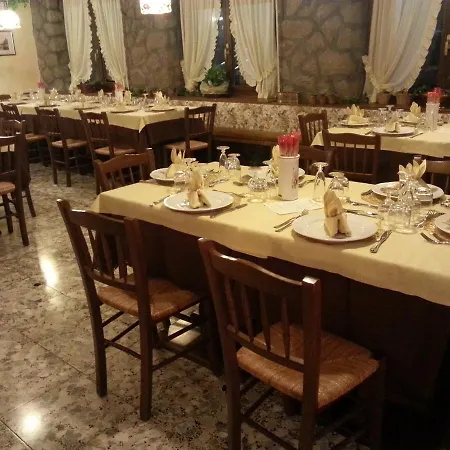 Hotel Capriolo 3*